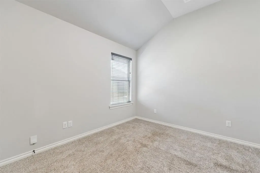 Photo 26 — 1112 S Colt Lane, Mustang, OK 73064