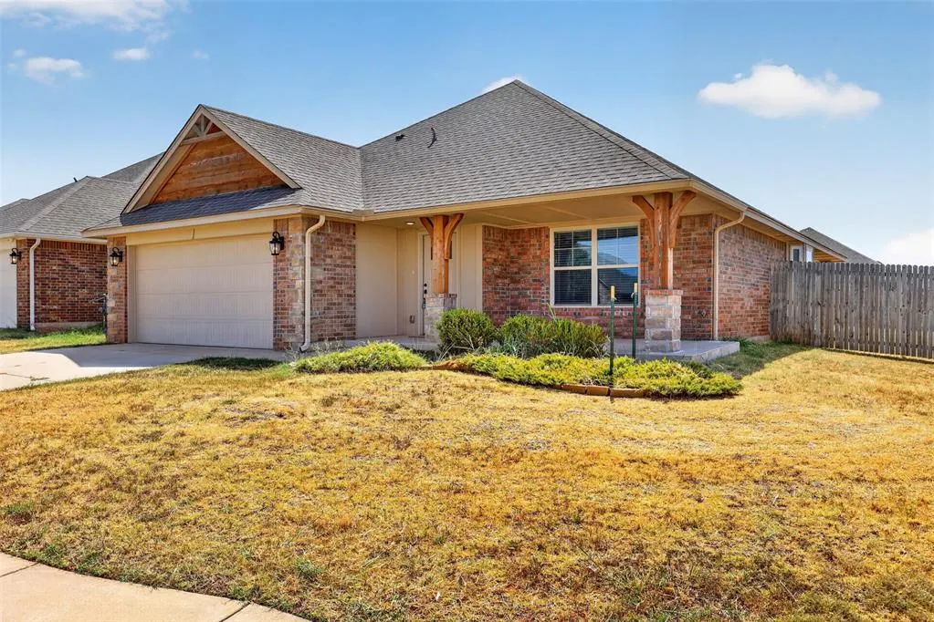 Photo 2 — 4208 NW 153rd Street, Edmond, OK 73013