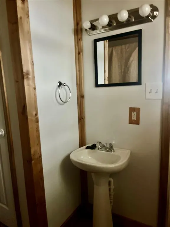 Photo 14 — 802 N 7th Street, Sayre, OK 73662