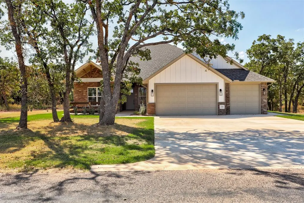 Front exterior — 2301 Greys Harbor Road, Blanchard, OK 73010