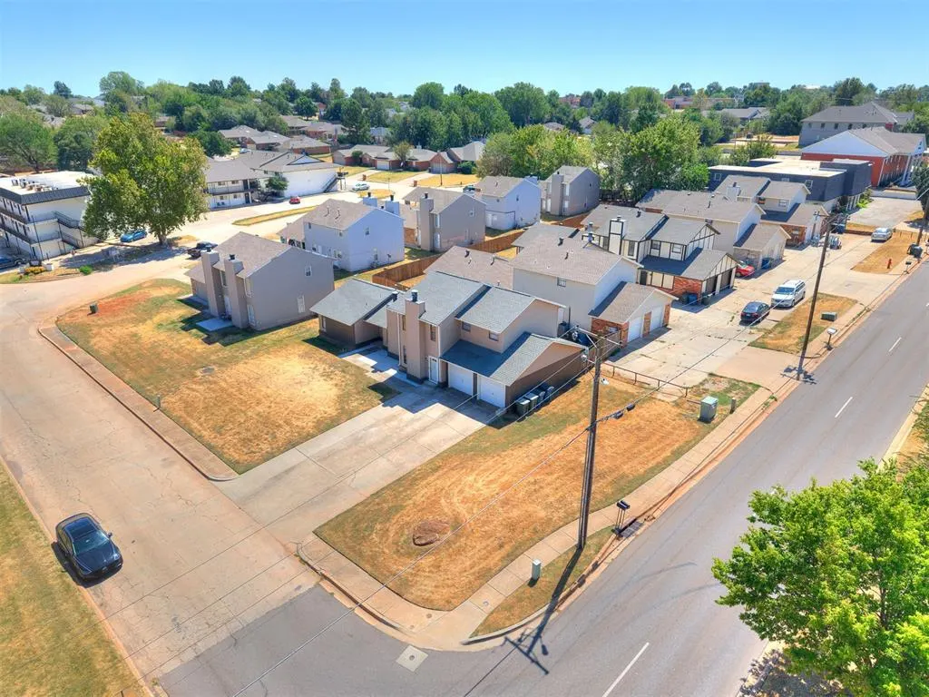 Photo 4 — 1022 N Chowning Avenue, Edmond, OK 73034