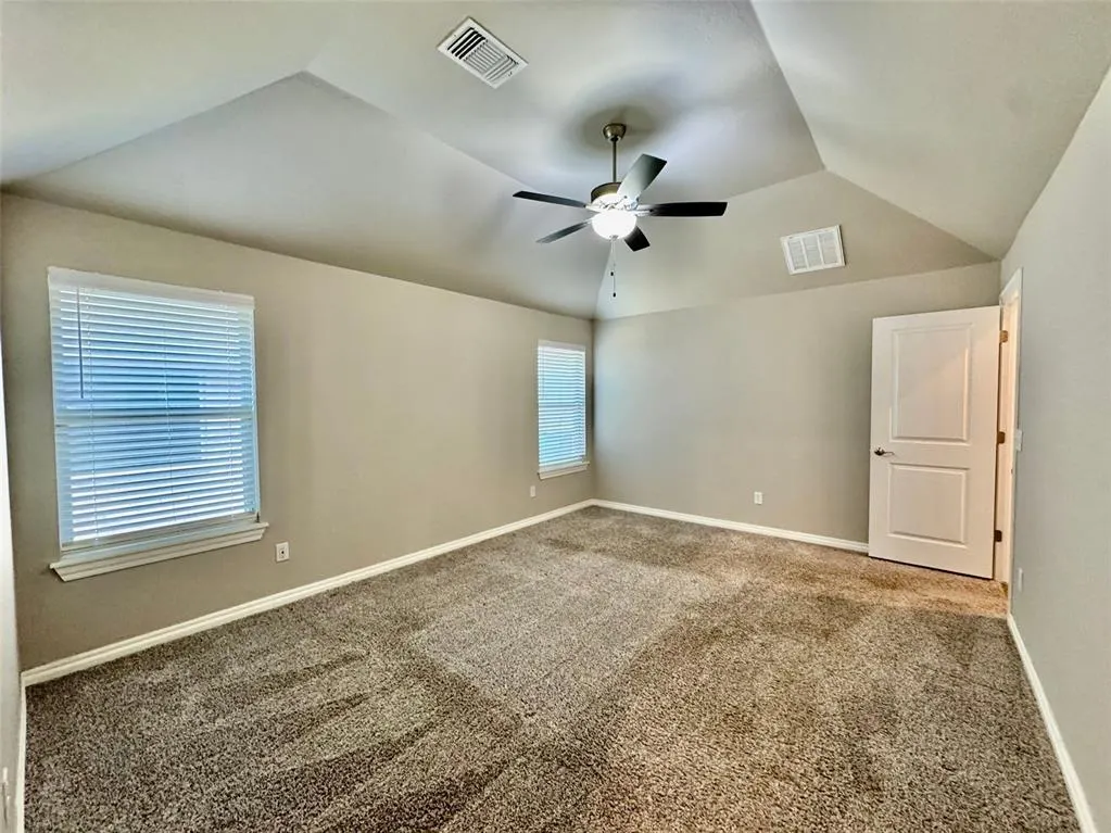 Photo 23 — 8909 Poppey Place, Yukon, OK 73099