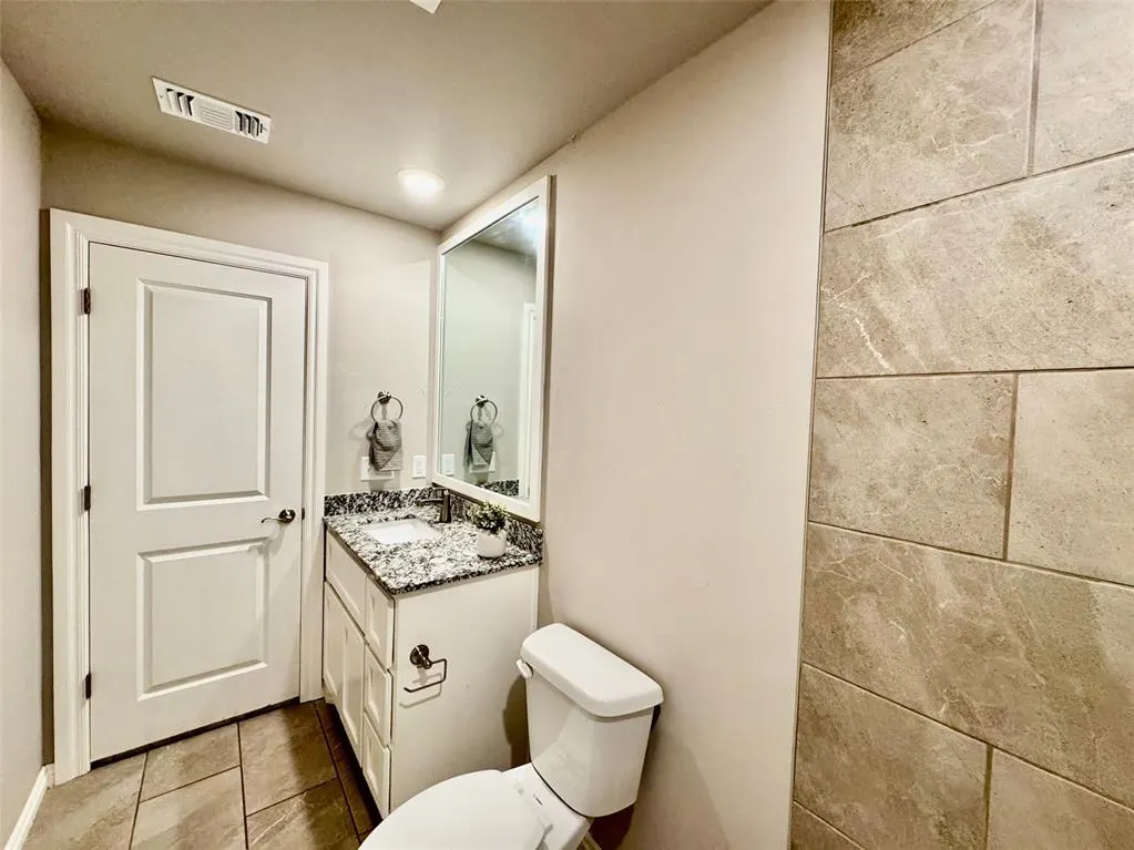 Photo 36 — 8909 Poppey Place, Yukon, OK 73099