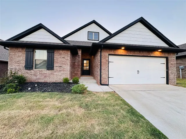 Photo 2 — 5401 Riverrun Court, Arcadia, OK 73007