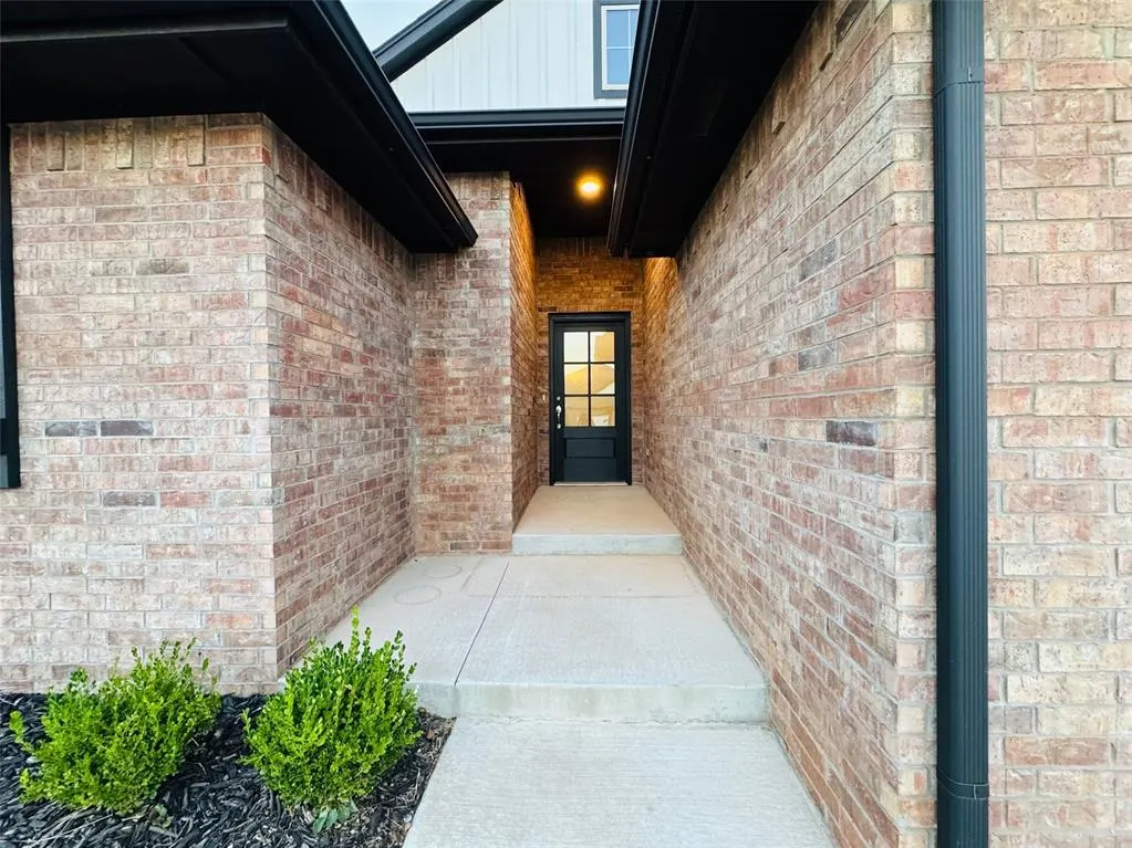 Photo 3 — 5401 Riverrun Court, Arcadia, OK 73007