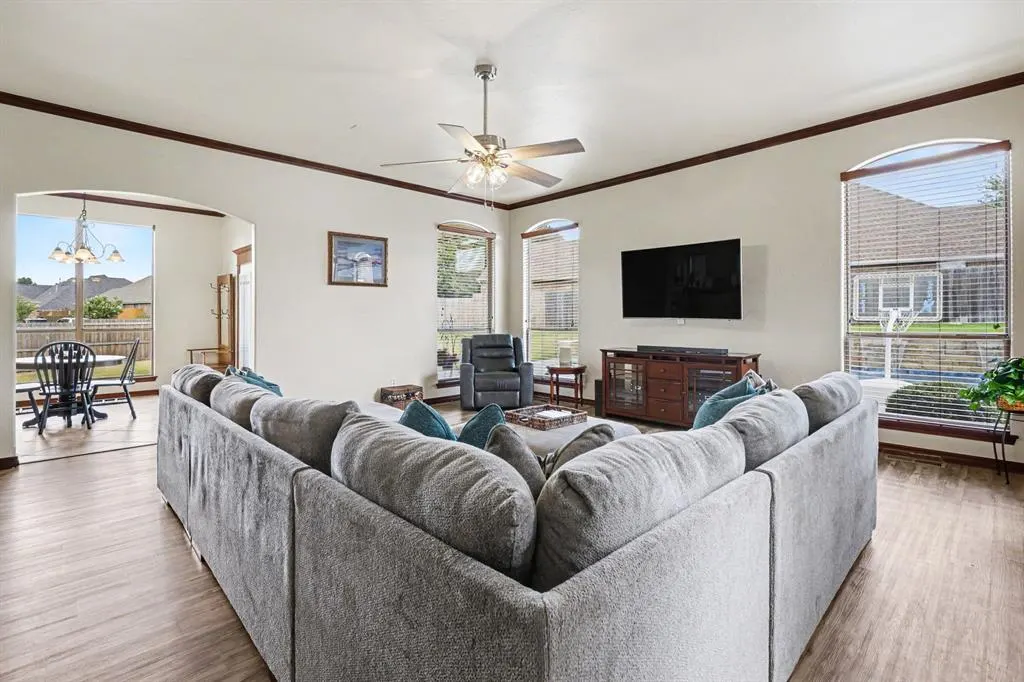 Photo 6 — 15606 Claremont Boulevard, Edmond, OK 73013