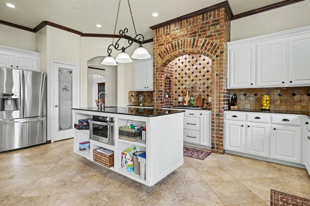 Photo 11 — 15606 Claremont Boulevard, Edmond, OK 73013