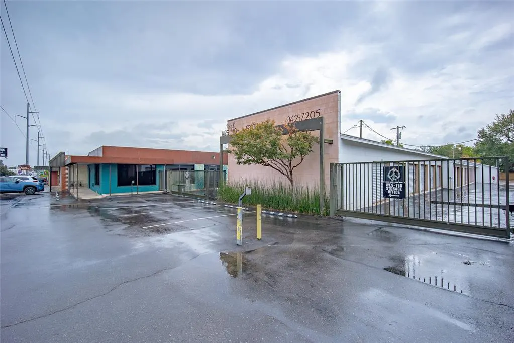 Photo 4 — 3904 NW 10th Street, Oklahoma City, OK 73107