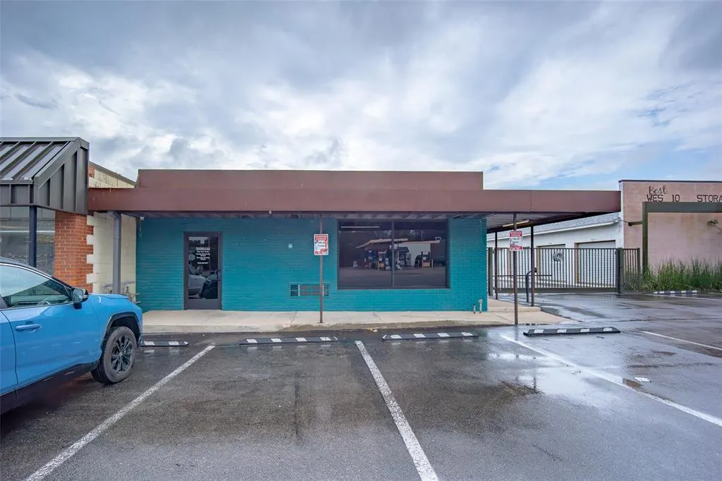 Photo 31 — 3904 NW 10th Street, Oklahoma City, OK 73107