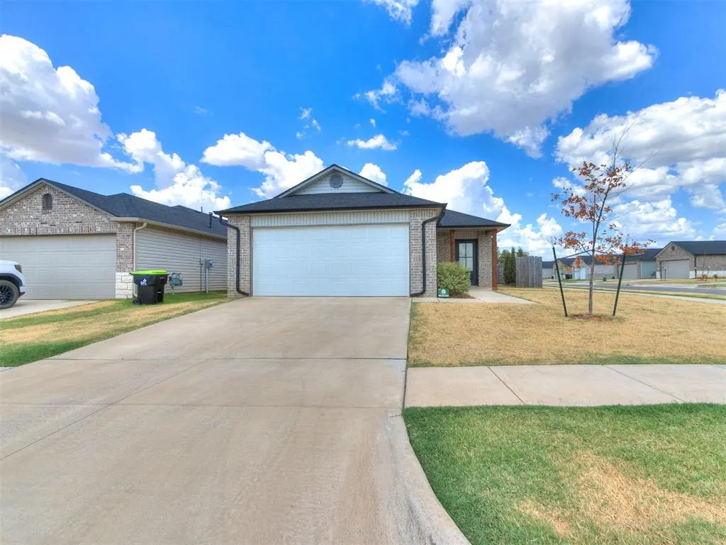 Front exterior — 1201 Corner Brook Drive, Purcell, OK 73080