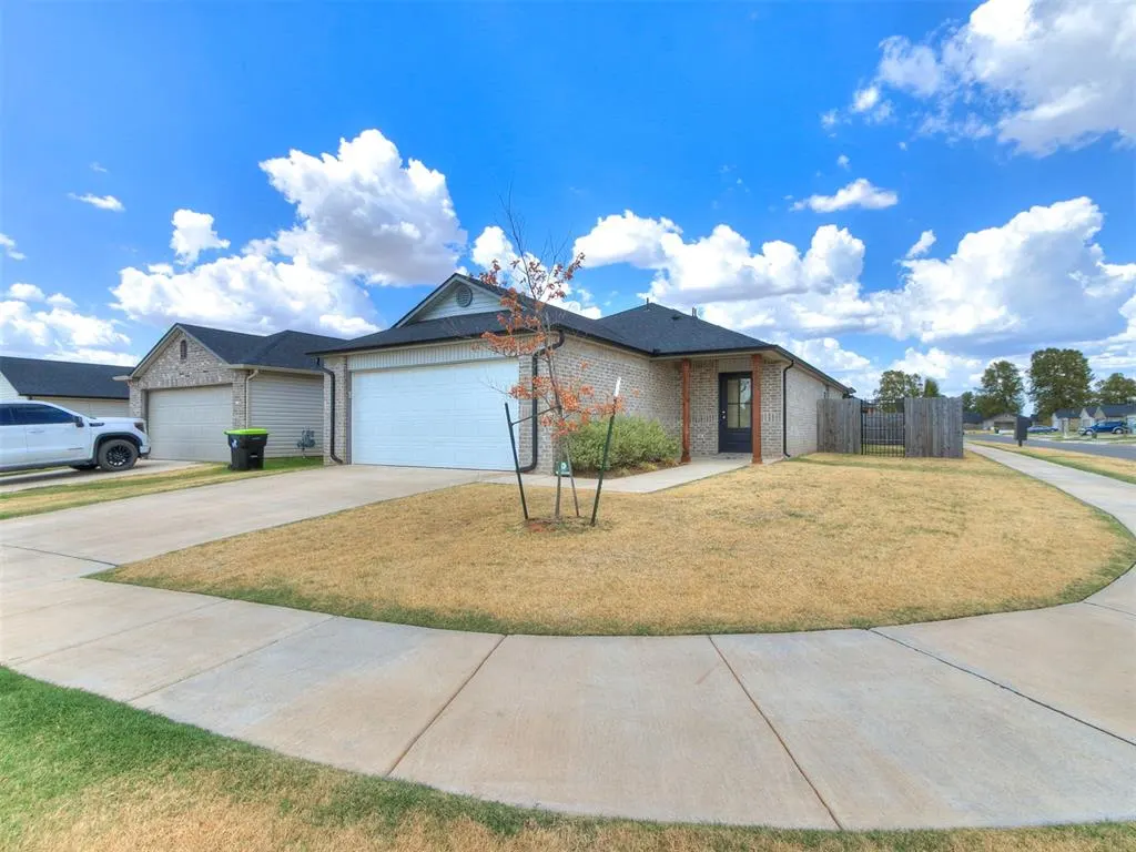 Photo 2 — 1201 Corner Brook Drive, Purcell, OK 73080