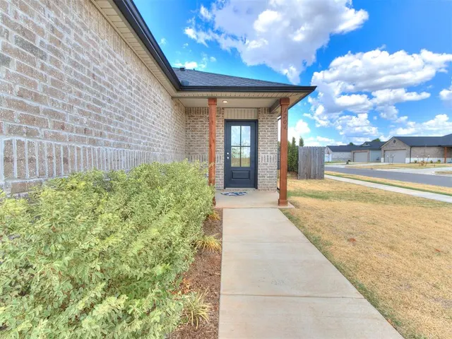 Photo 3 — 1201 Corner Brook Drive, Purcell, OK 73080