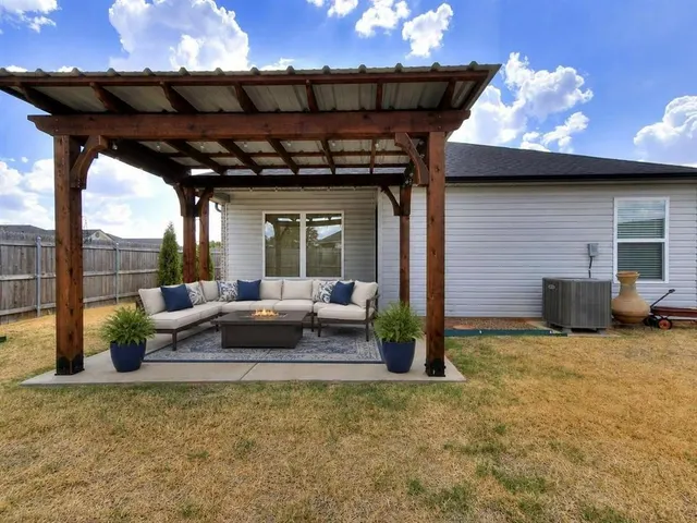 Photo 4 — 1201 Corner Brook Drive, Purcell, OK 73080