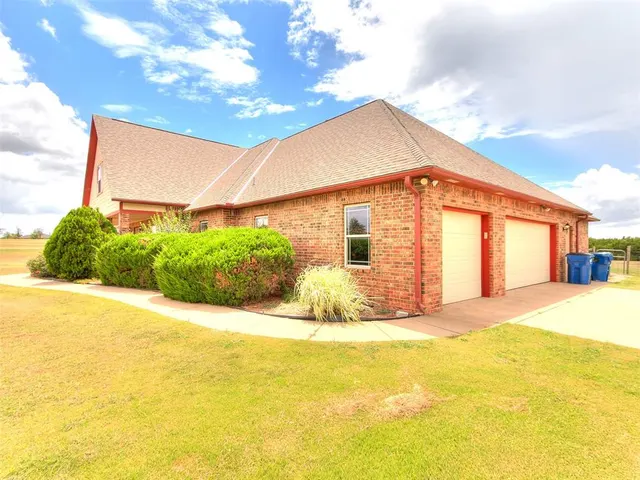 Photo 3 — 7421 High Meadows Lane, Piedmont, OK 73078