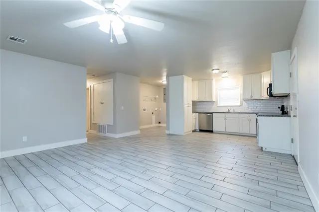 Photo 3 — 410 Hoover Circle, Elk City, OK 73644