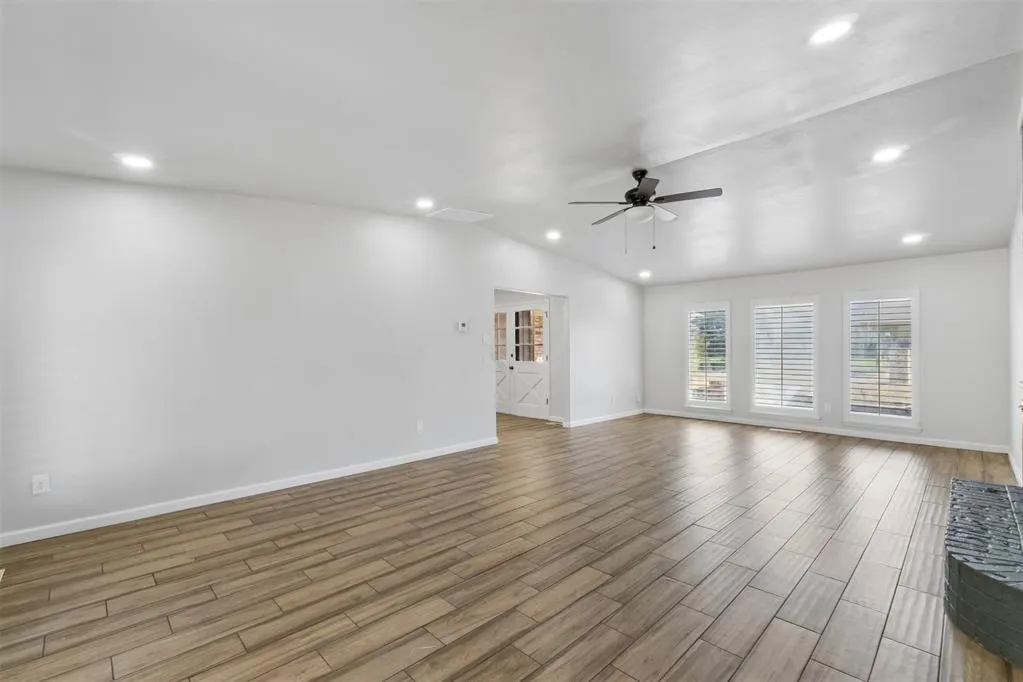 Photo 4 — 6705 Whitehall Drive, Oklahoma City, OK 73132