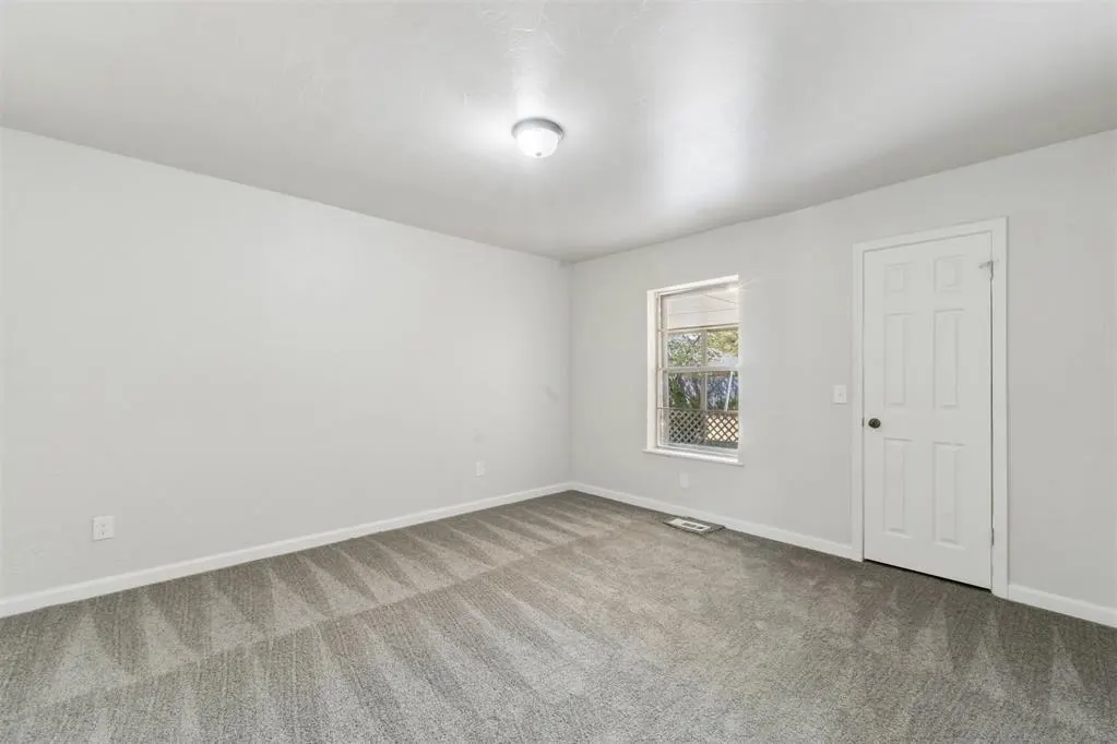Photo 32 — 6705 Whitehall Drive, Oklahoma City, OK 73132