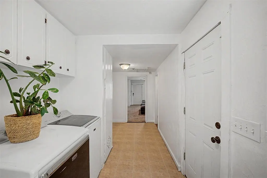 Photo 8 — 218 W Adams Street, Crescent, OK 73028