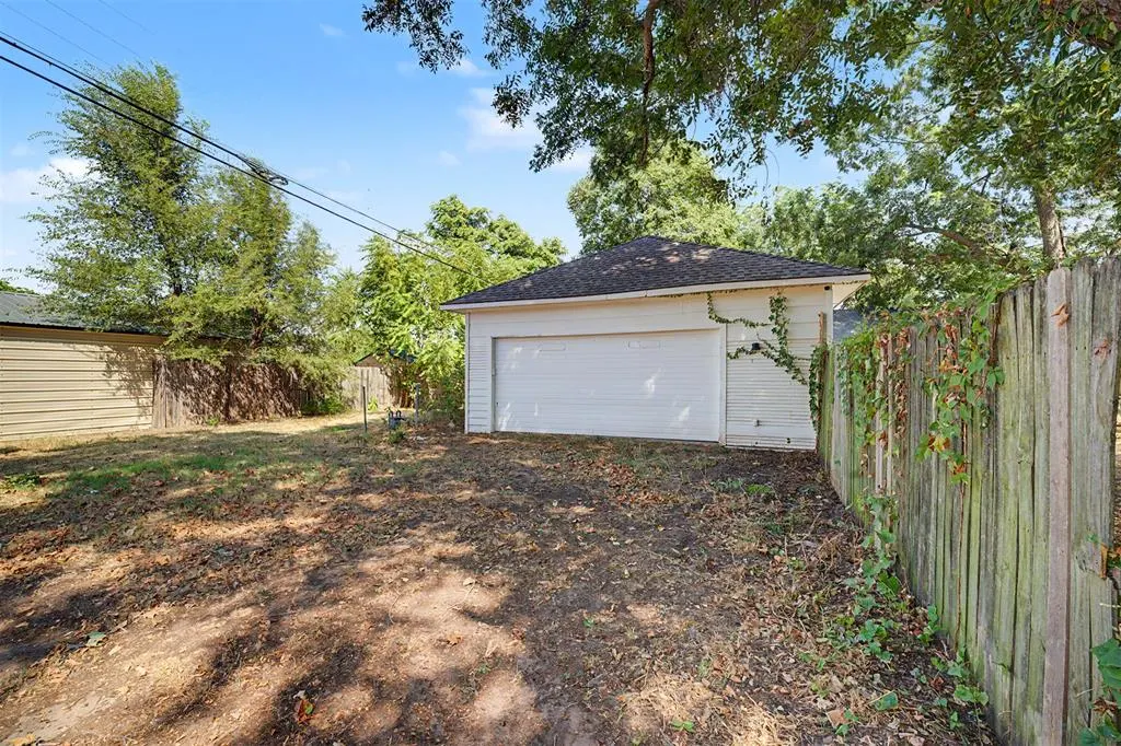 Photo 17 — 218 W Adams Street, Crescent, OK 73028