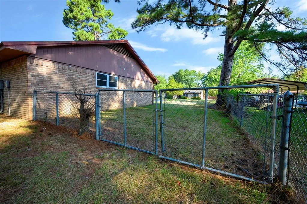 Photo 42 — 1502 Arthur Street, Idabel, OK 74745