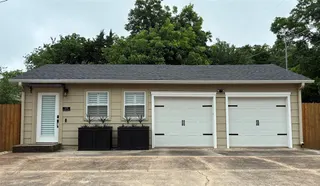Sold home at 220 S Ponca Avenue