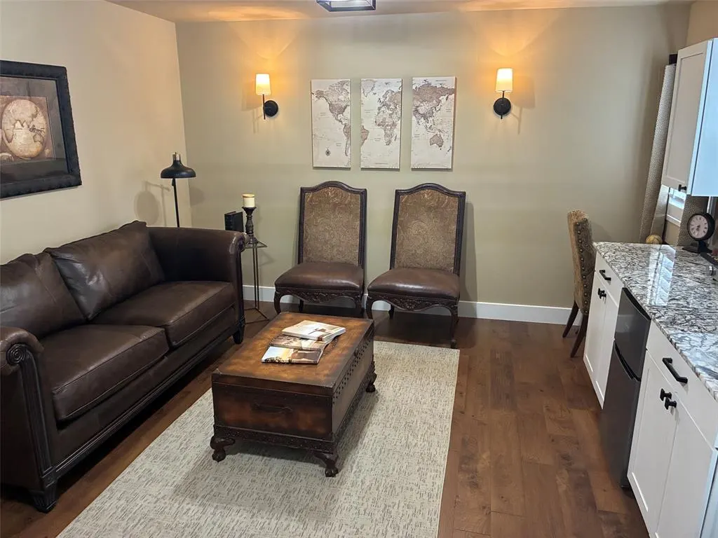 Photo 7 — 220 S Ponca Avenue, Norman, OK 73071