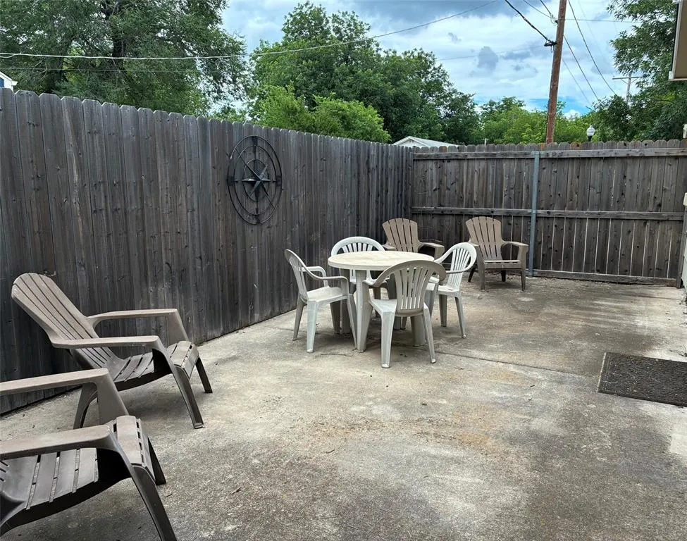 Photo 18 — 220 S Ponca Avenue, Norman, OK 73071