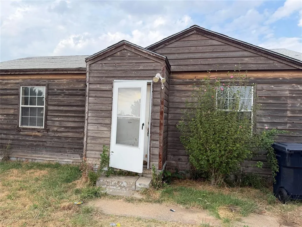Front exterior — 3105 S Independence Avenue, Oklahoma City, OK 73119