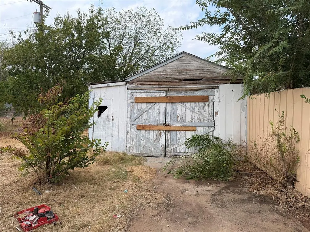 Photo 15 — 3105 S Independence Avenue, Oklahoma City, OK 73119