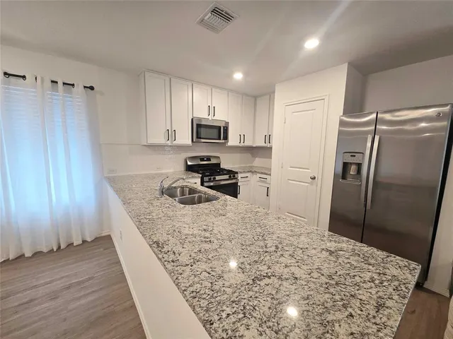 Photo 5 — 2008 Alpine Beach Lane, Oklahoma City, OK 73128
