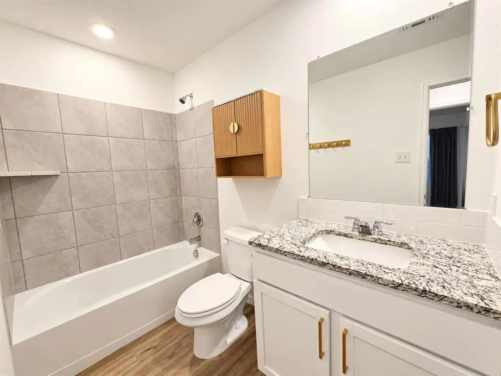 Photo 12 — 2008 Alpine Beach Lane, Oklahoma City, OK 73128