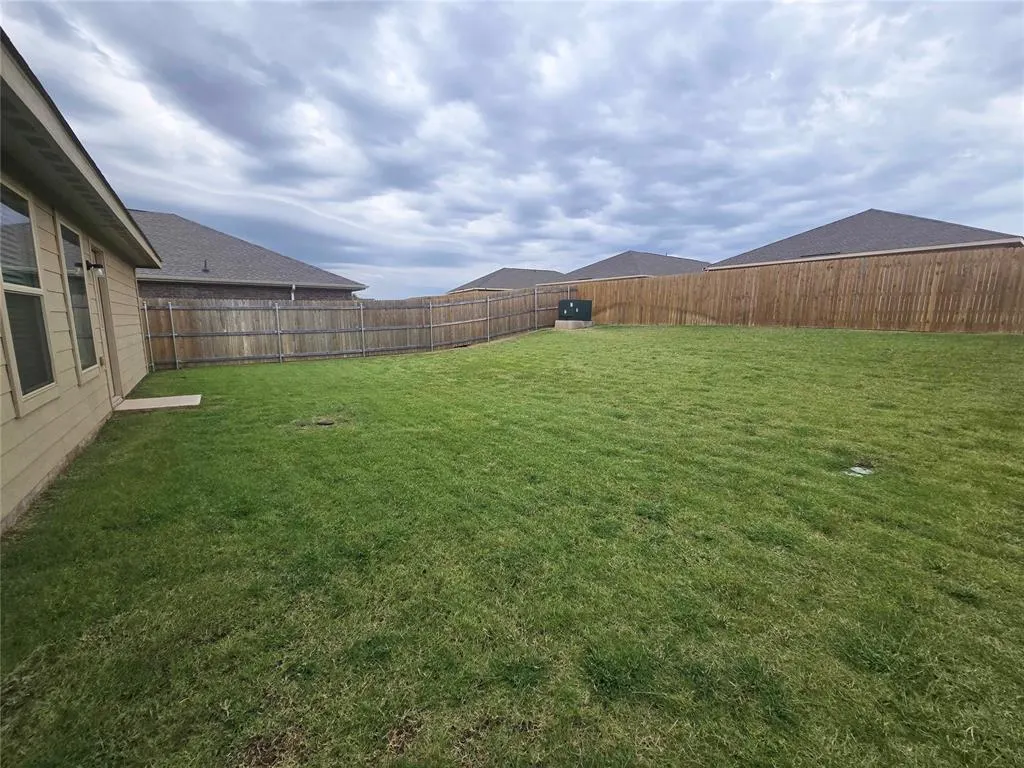 Photo 15 — 2008 Alpine Beach Lane, Oklahoma City, OK 73128