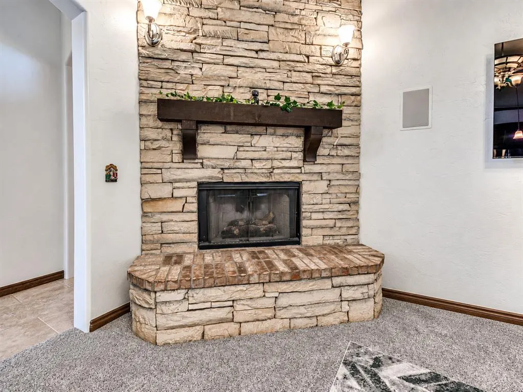 Photo 12 — 2923 SE 5th Street, Moore, OK 73160