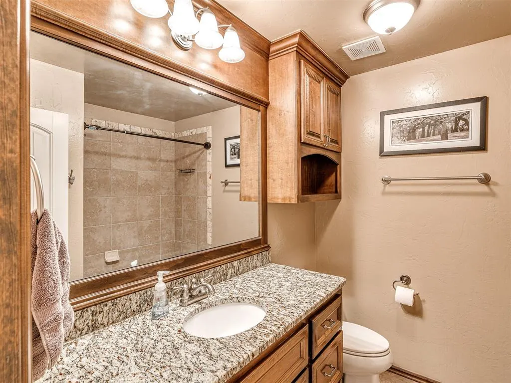 Photo 22 — 2923 SE 5th Street, Moore, OK 73160