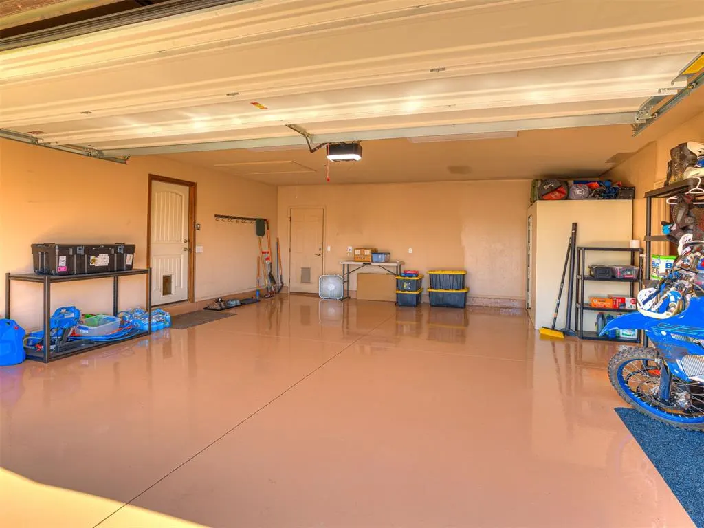 Photo 33 — 2923 SE 5th Street, Moore, OK 73160