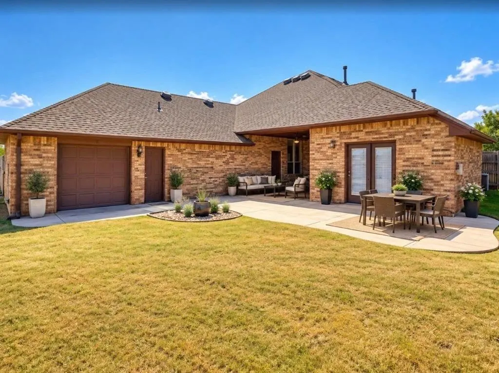 Photo 32 — 2923 SE 5th Street, Moore, OK 73160