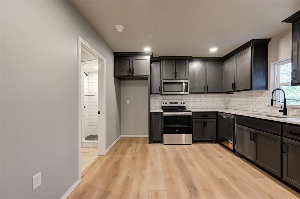 Photo 9 — 407 E 7th Street, Chandler, OK 74834