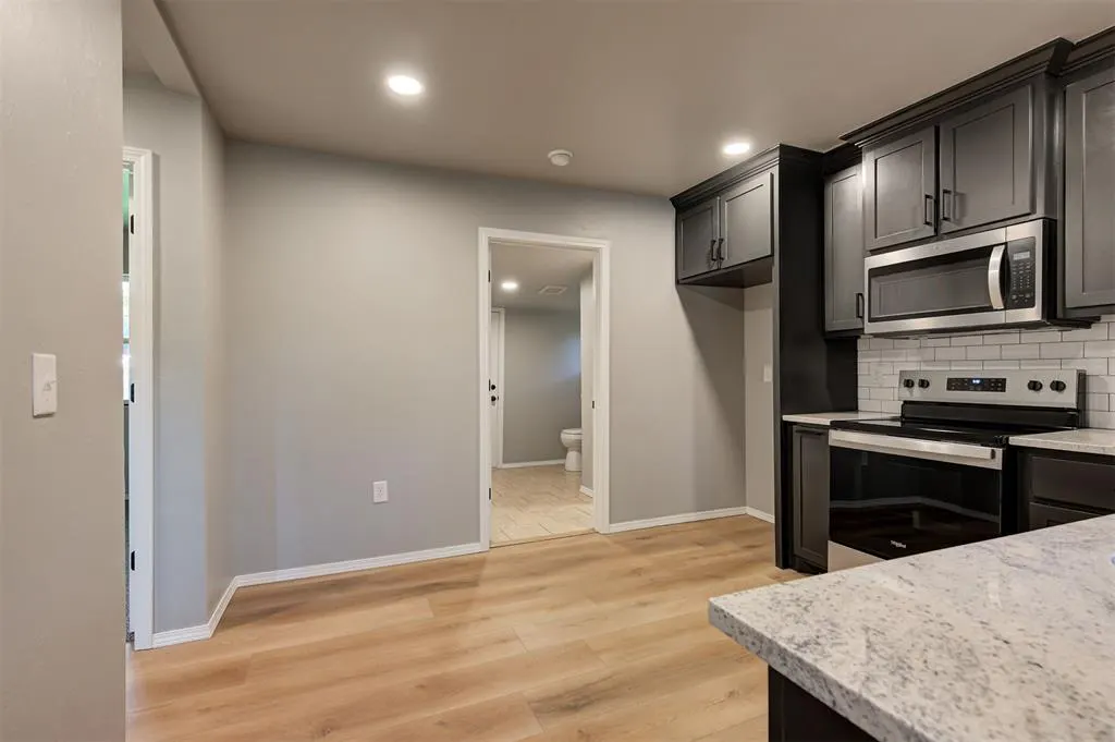 Photo 18 — 407 E 7th Street, Chandler, OK 74834