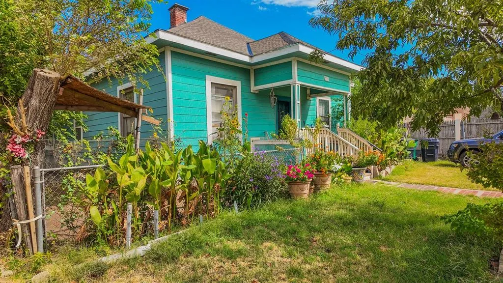 Photo 2 — 1735 NW 1st Street, Oklahoma City, OK 73106