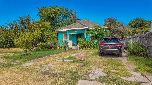 Photo 3 — 1735 NW 1st Street, Oklahoma City, OK 73106