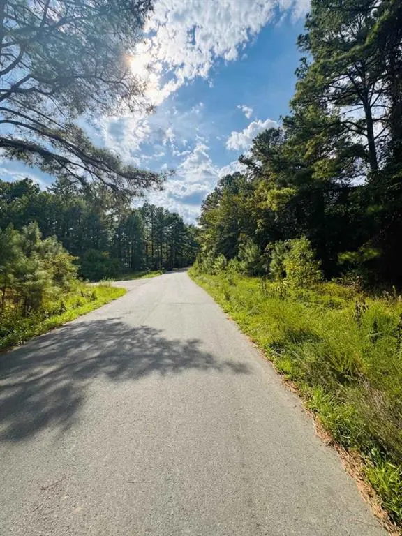 Photo 2 — 1238 Pine Hills Road, Broken Bow, OK 74728