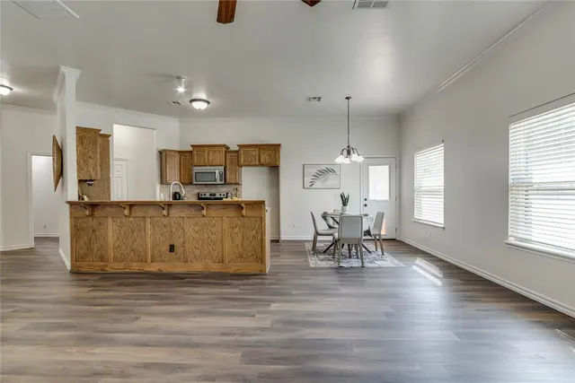 Photo 8 — 2176 Melody Drive, Edmond, OK 73012