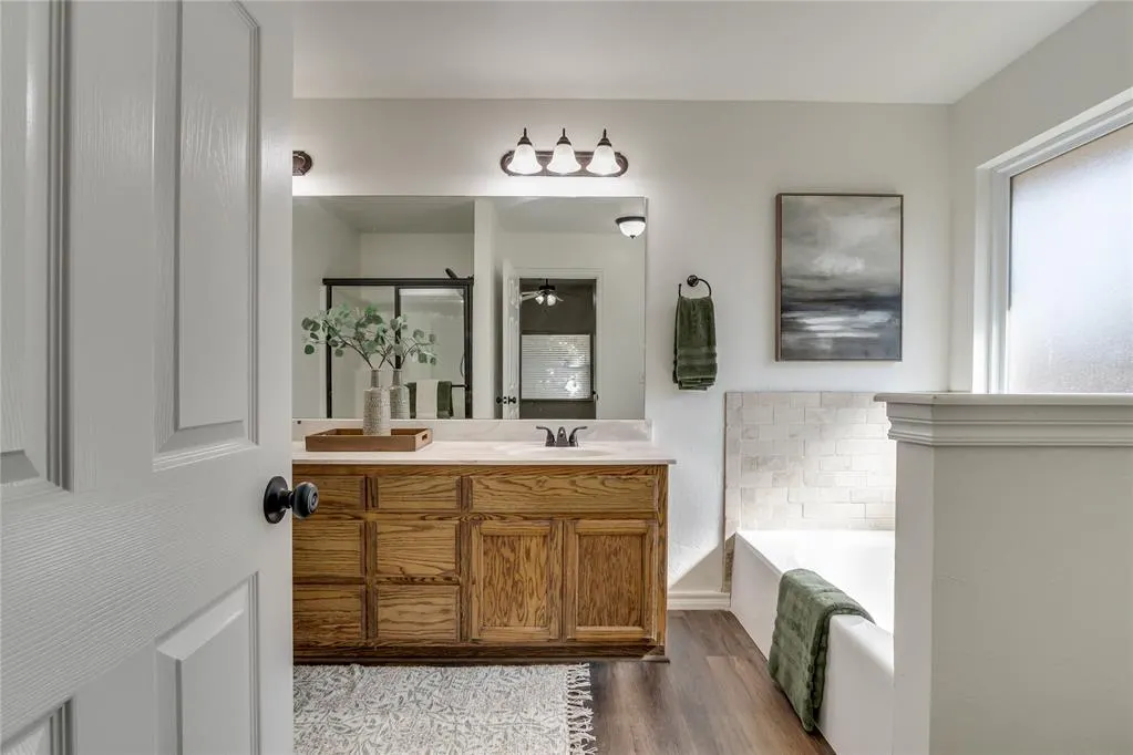 Photo 14 — 2176 Melody Drive, Edmond, OK 73012