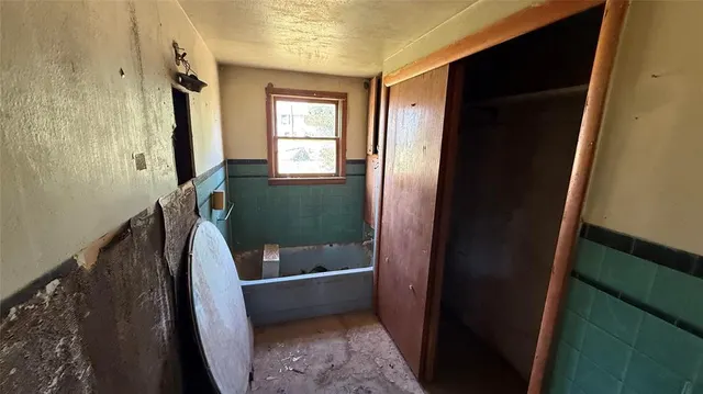 Photo 3 — 420 NW 2nd Street, Laverne, OK 73848