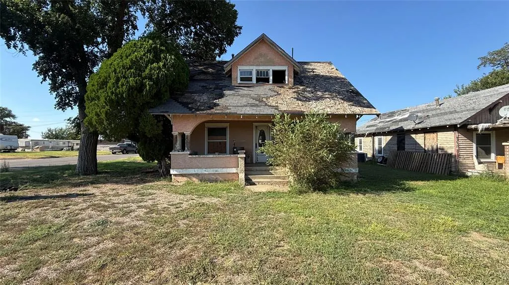 Photo 5 — 420 NW 2nd Street, Laverne, OK 73848