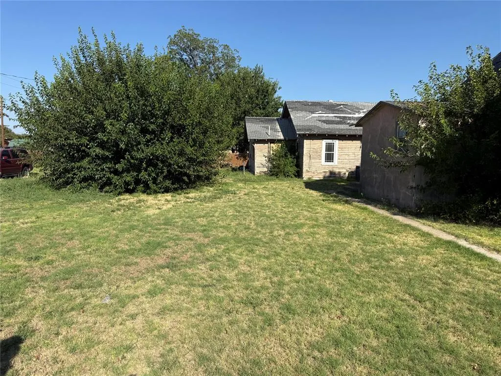 Photo 6 — 420 NW 2nd Street, Laverne, OK 73848