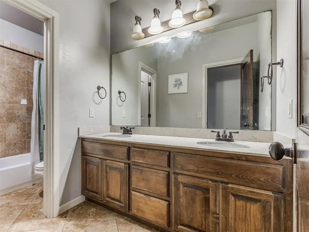 Photo 10 — 1524 SW 132nd Street, Oklahoma City, OK 73170