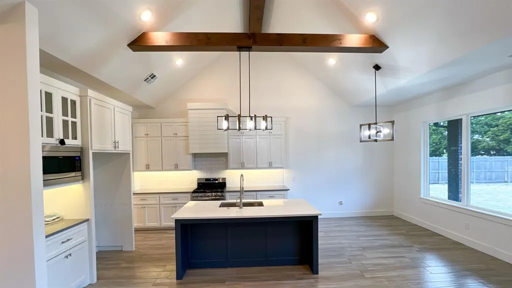 Photo 12 — 621 E Barajas Terrace, Mustang, OK 73064