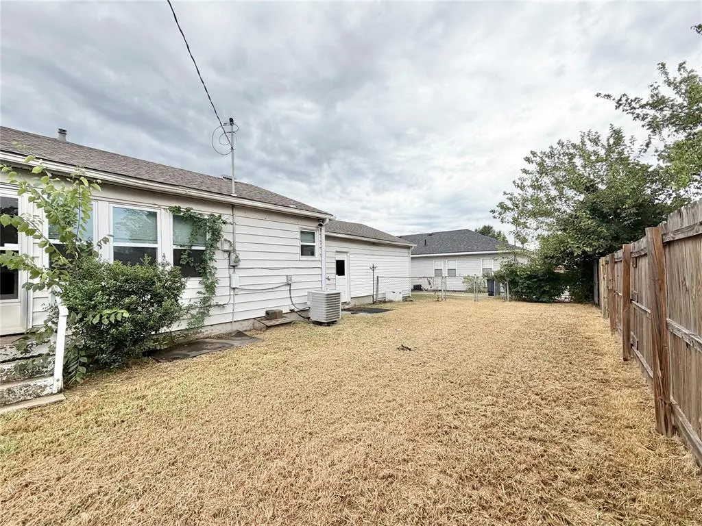 Photo 33 — 118 W Franklin Street, Shawnee, OK 74804