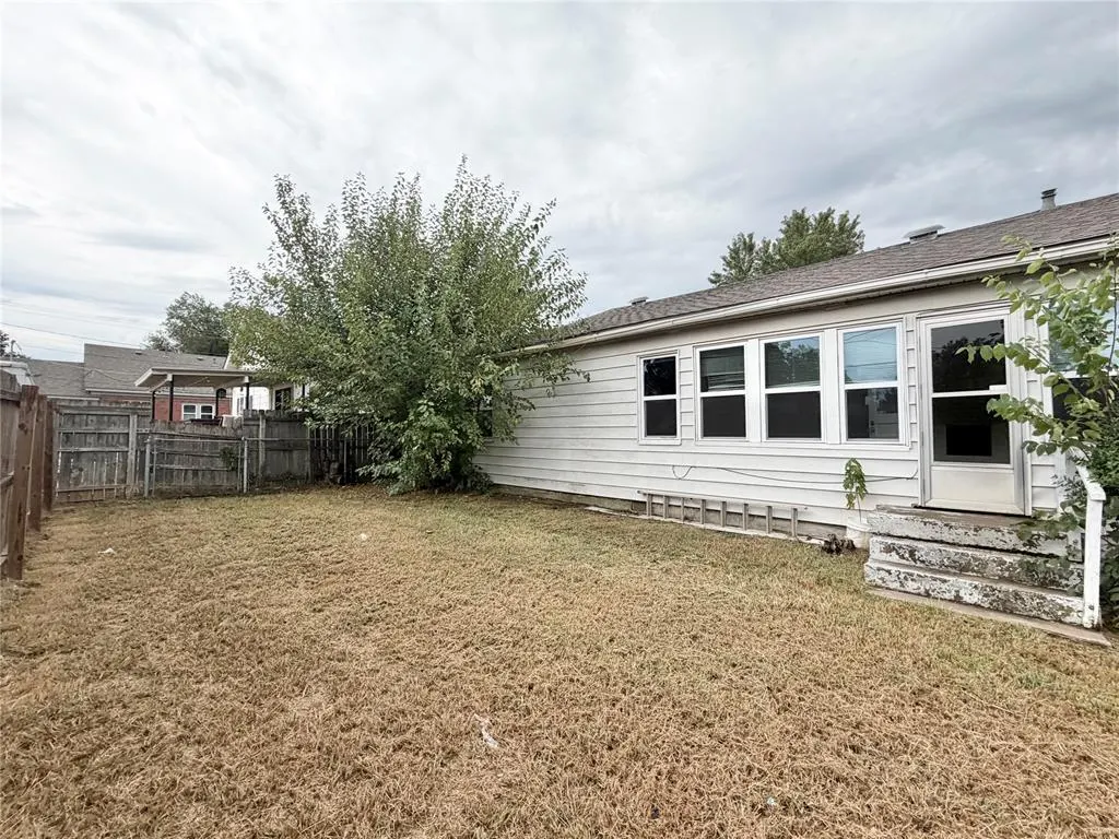 Photo 34 — 118 W Franklin Street, Shawnee, OK 74804